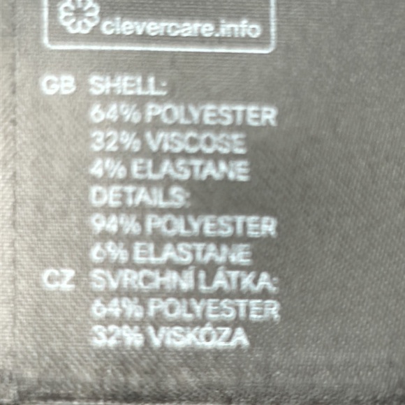 H&M Black and White Chevron Sleeveless Top W/ Peplum Size 6 - Picture 8 of 8